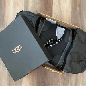 UGG | Shoes | Uggs Ugg Mens Olivert Snow Boot | Poshmark display picture 1